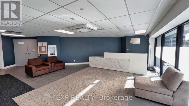 Building Photo - 1 Falaise Rd