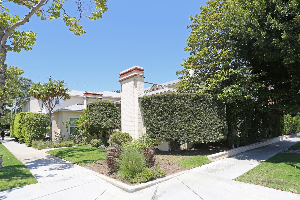 350 S Rodeo Dr, Beverly Hills, CA 90212 350 S Rodeo Dr Beverly Hills, CA Apartments for Rent