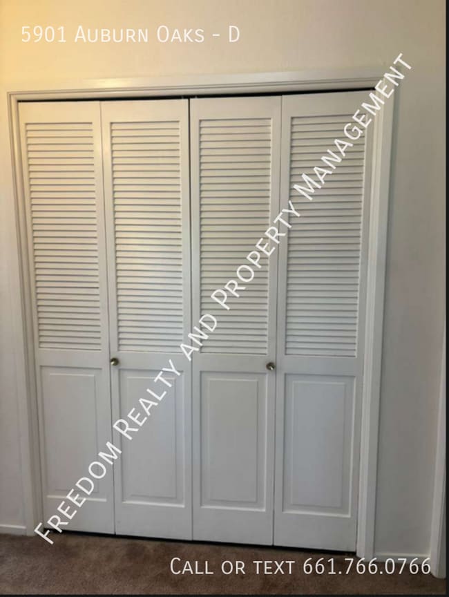 Building Photo - 5901 Auburn Oaks Dr