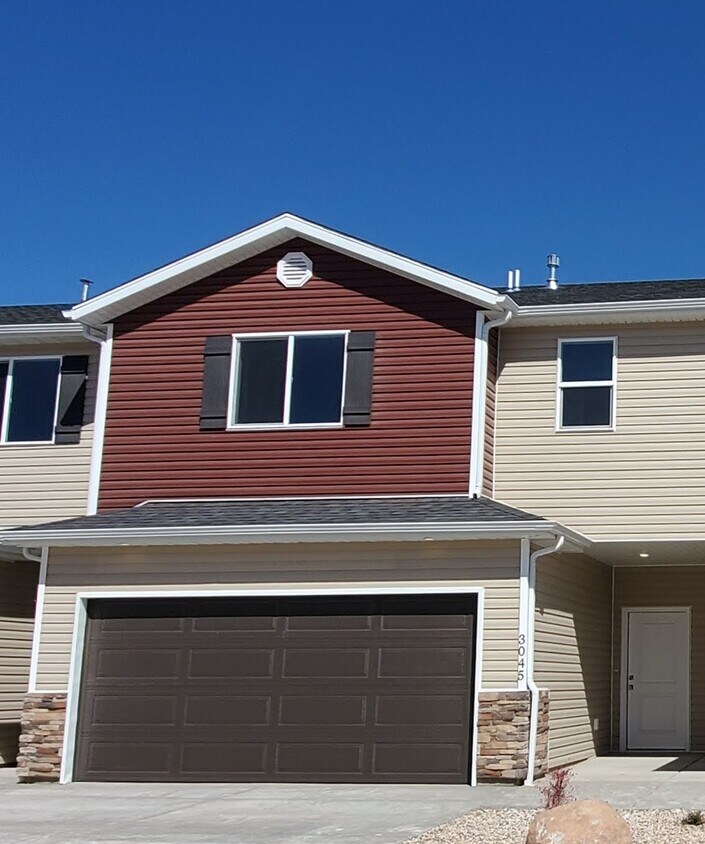 3045 N 225 E, Cedar City, UT 84721 Townhome Rentals in Cedar City UT