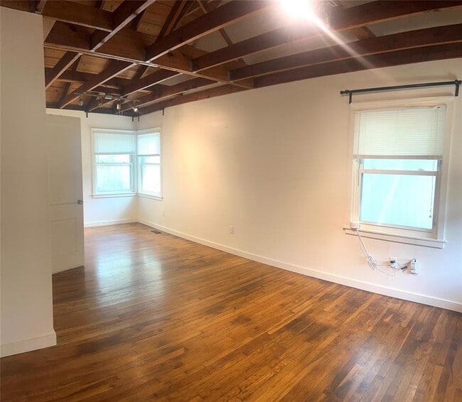 Building Photo - 1322 Morgan Ln