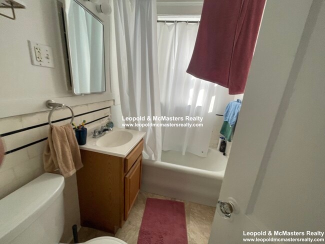 Foto del edificio - 100 Washington St