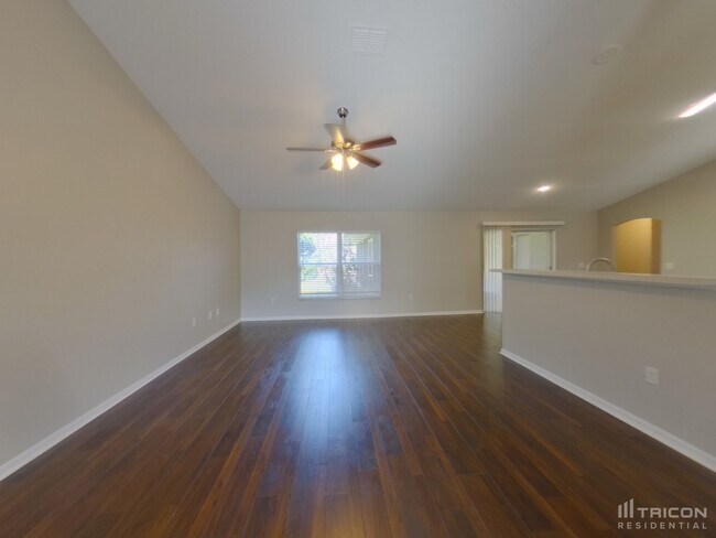 Building Photo - 1829 Western Hills Ln