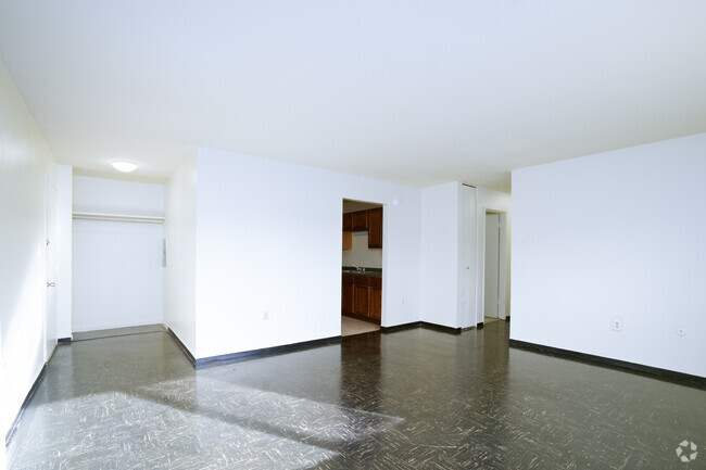 3BD, 1BA - 1.200SF - The Grove