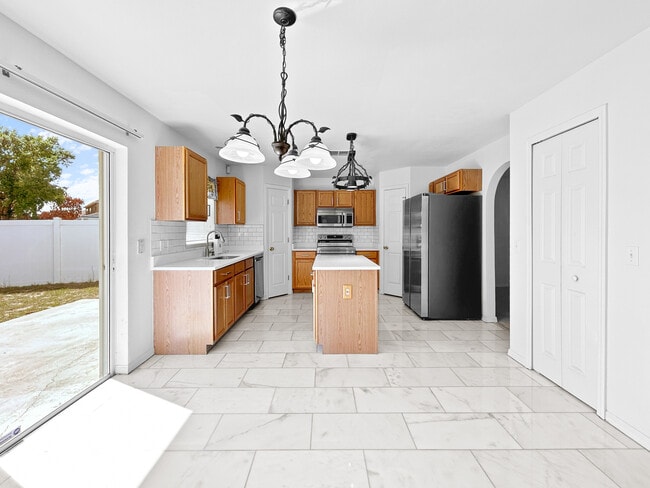 Foto del edificio - 1035 Ronlin St