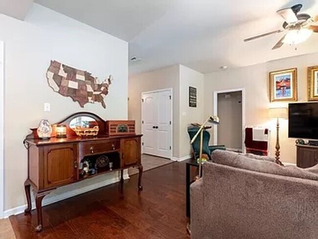 Building Photo - Belle Savanne House For Rent