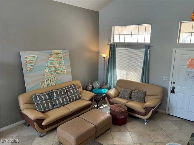 Building Photo - 514 Rancho Del Norte Dr