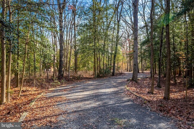 Foto del edificio - 1322 Commissioners Rd