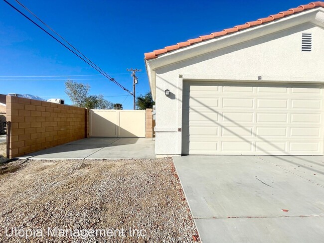Building Photo - 4 br, 2 bath House - 13259 Ramona Drive