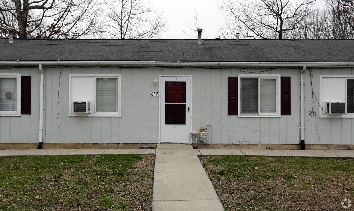 Building Photo - 644 Holly Cir