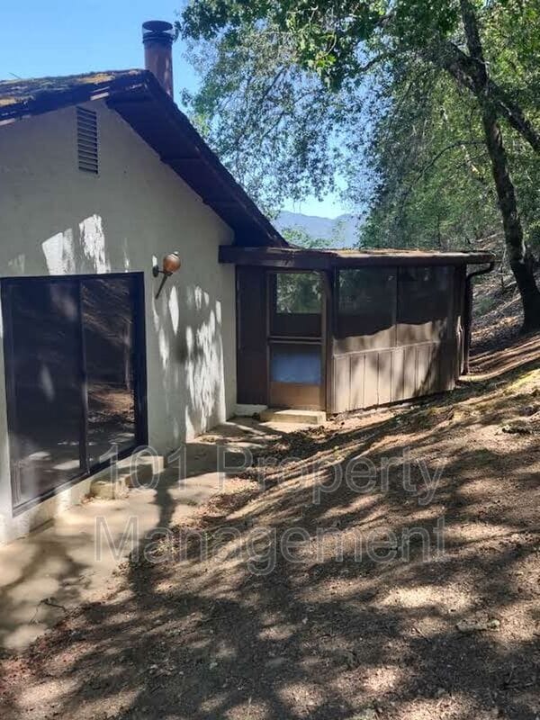 Building Photo - 295 San Jacinto Dr