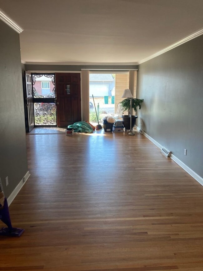 Foto del edificio - 6068 Vivian Ct