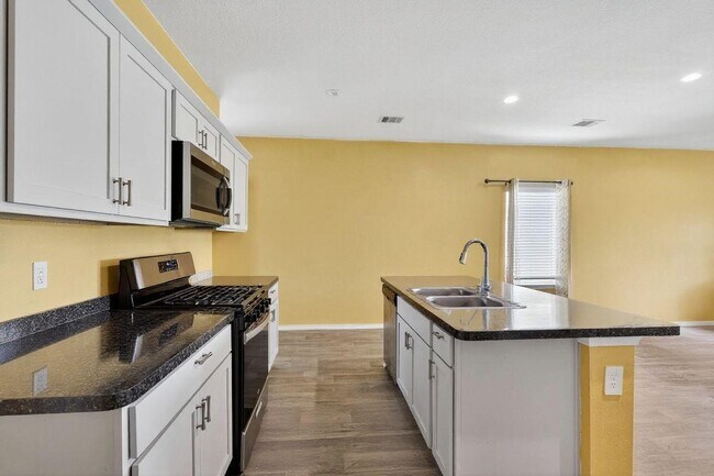 Foto del edificio - 24134 Breckenridge Hts Ln