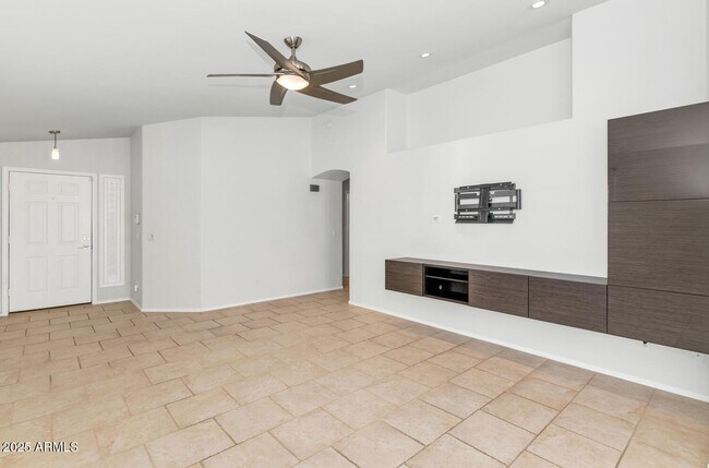 Foto del edificio - 18624 N 39th St