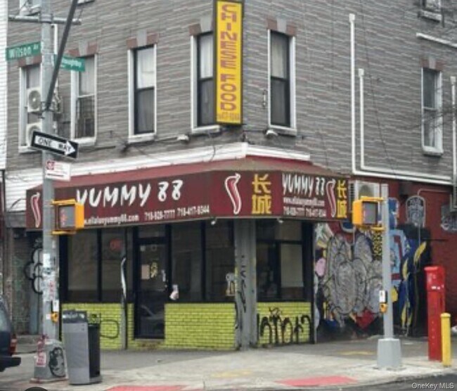Foto del edificio - 130 Wilson Ave
