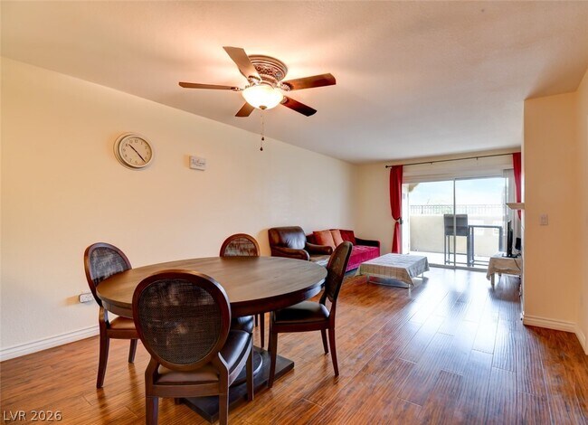 Building Photo - 1900 Villa Palms Ct