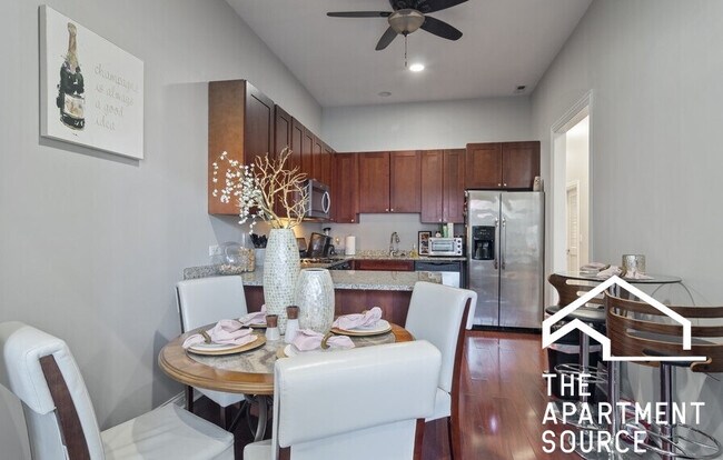 Foto del edificio - 3507 N Elston Ave
