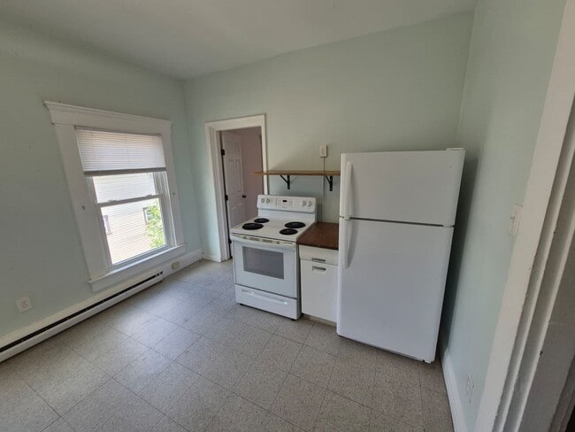 Foto del edificio - 348 Berry Ave