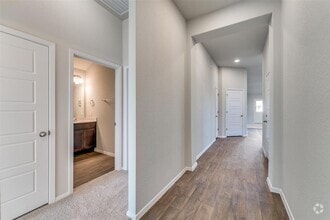 Building Photo - 147 Shugart St