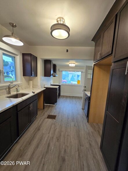 Building Photo - 511 Avenue O