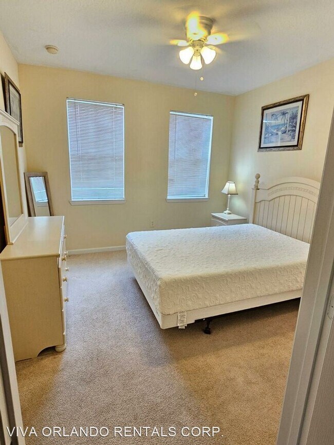 Building Photo - 2 br, 2 bath House - 5253 CANE ISLAND LP #204
