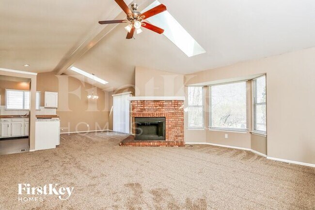 Foto del edificio - 4231 River Oaks Dr