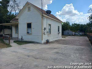 Foto del edificio - 1322 W Hutchins Pl