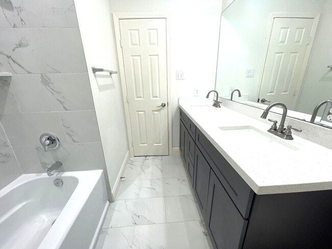 Photo - 4913 Southwind St Apartment