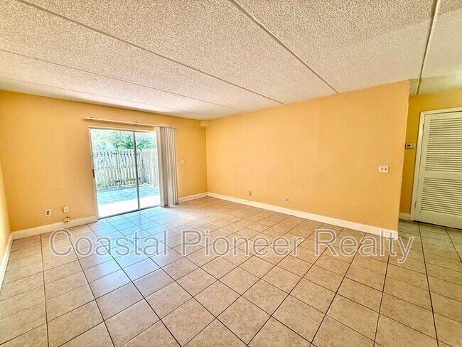 Foto del edificio - 2840 Somerset Park Dr