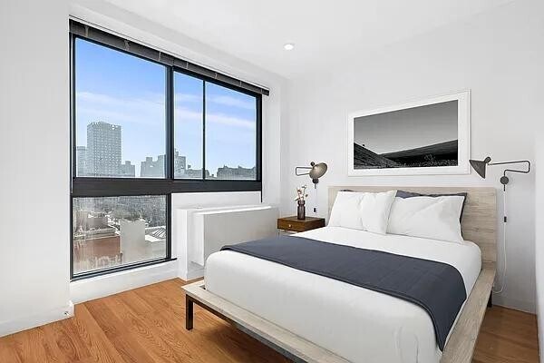 Foto principal - 38 Delancey St