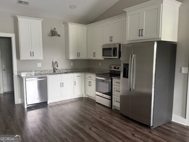 Foto del edificio - 2587 Memorial Rd