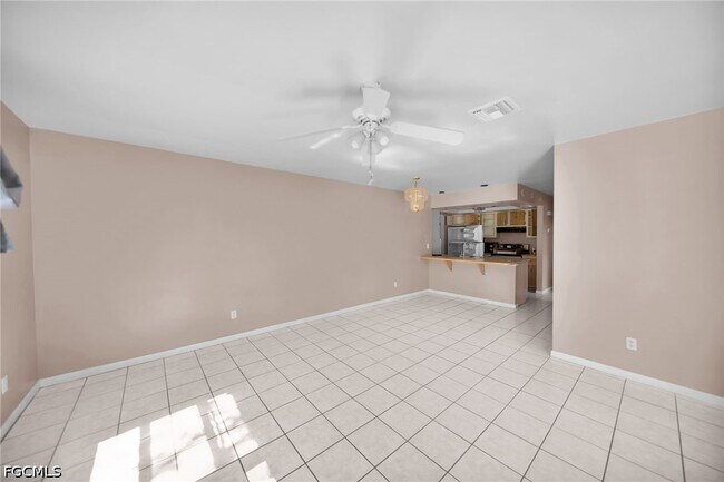 Foto del edificio - 517 SE 23rd Pl