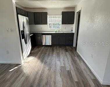 Foto del edificio - 1619 Chatsworth St