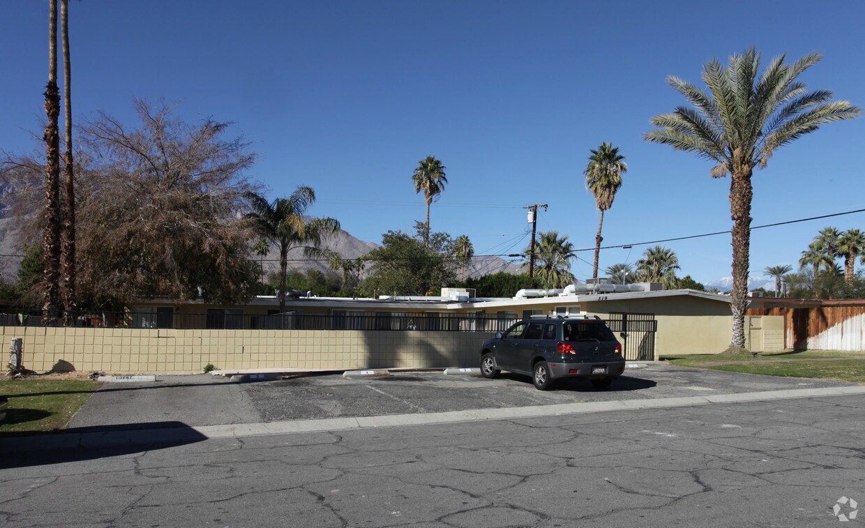 Primary Photo - 519 S Desert View Dr