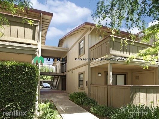 Building Photo - 4930 College Oak Dr