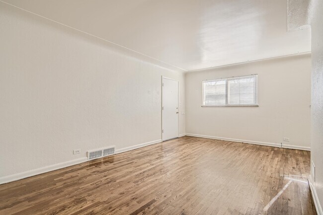 Building Photo - 3517 S Downing St