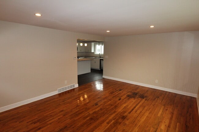 Living Room - 5160 Roseview Ave