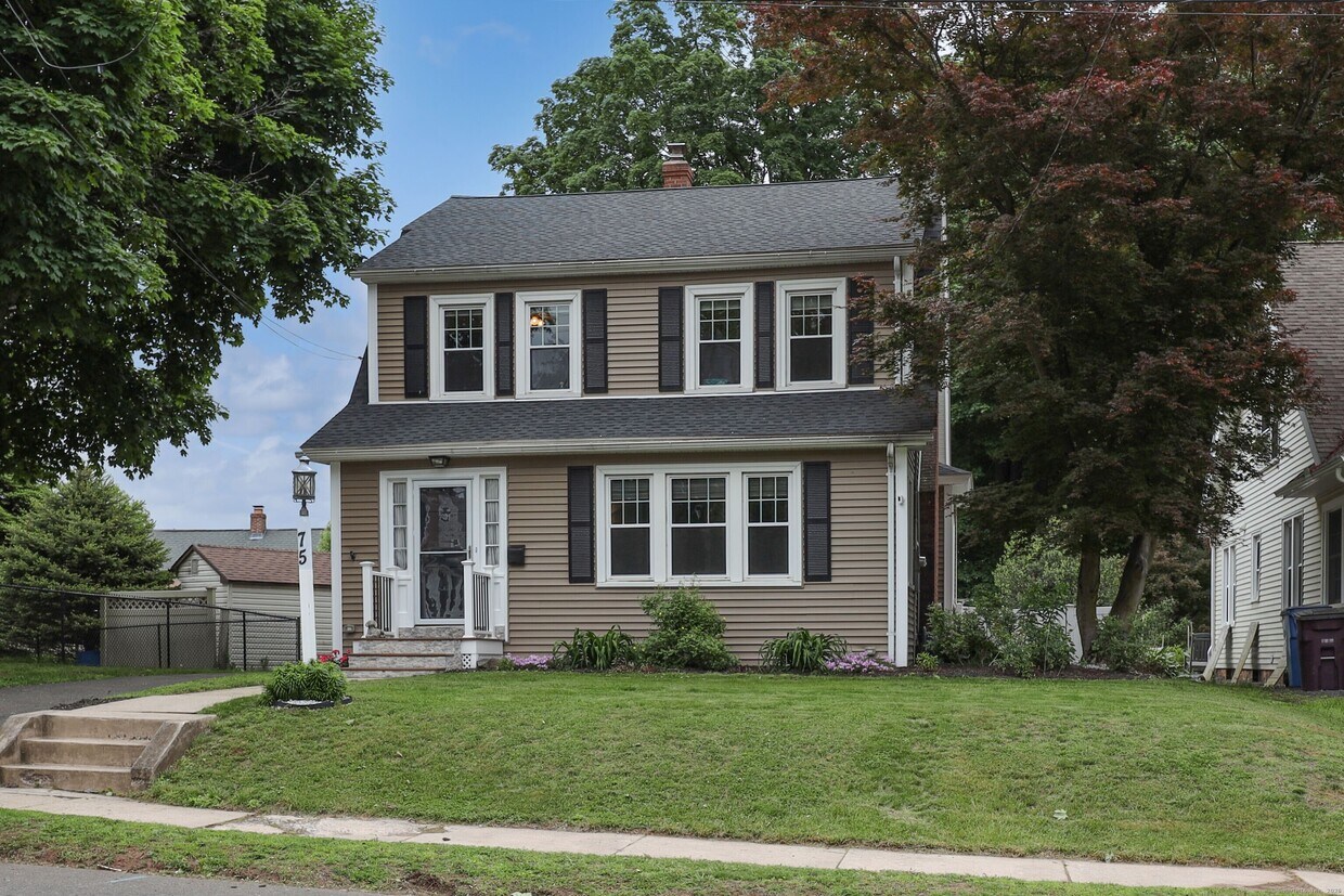 Primary Photo - 75 Park Dr