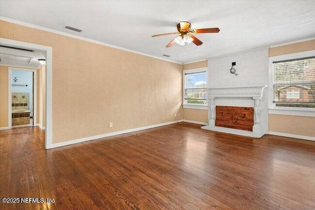 Building Photo - 4818 Attleboro St
