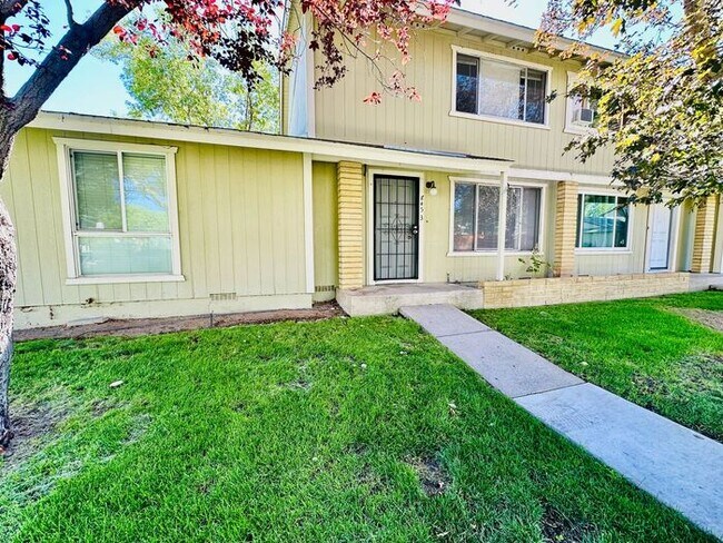 Foto del edificio - 845 Ridgewood Dr