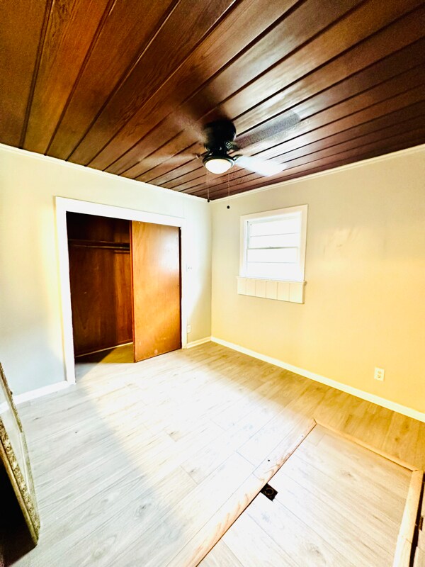 Building Photo - 505 NW Dearborn Ave