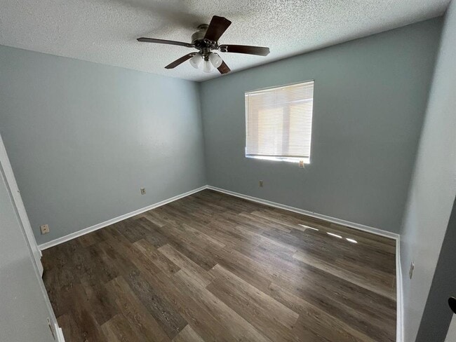 Building Photo - 1605 Drive A