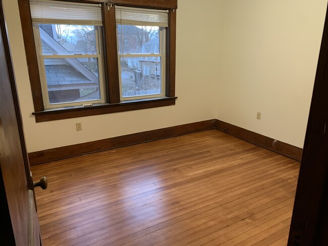 Bedroom - 229 N Broad St
