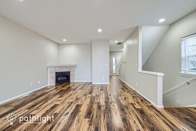 Foto del edificio - 20305 S Hoodview Ave, West Linn, OR, 97068