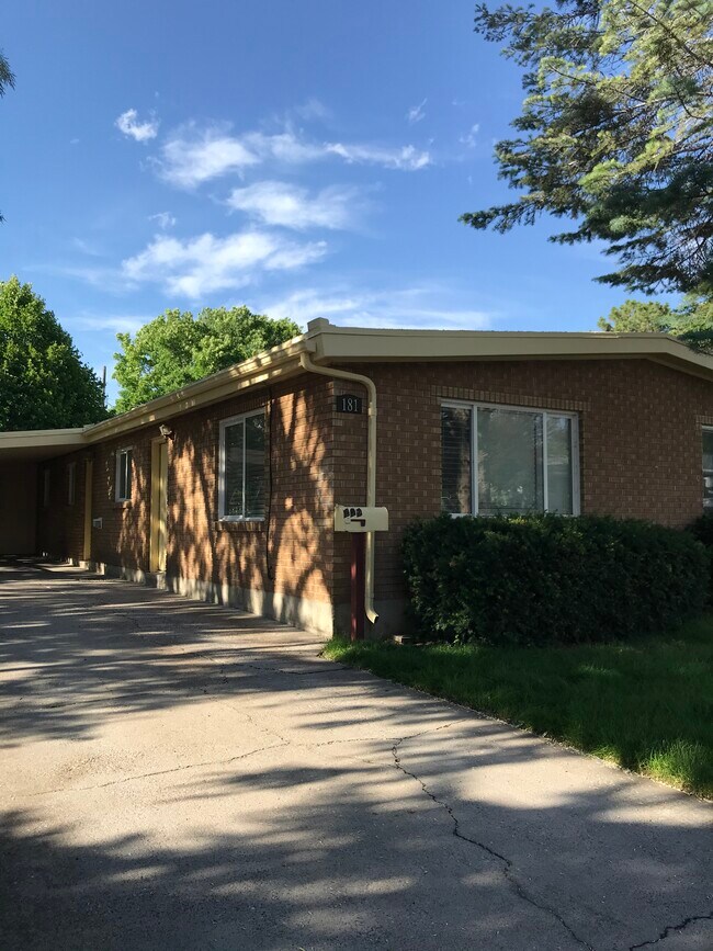 Foto del edificio - 181 Chase St