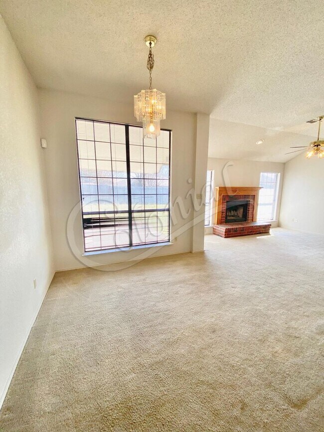 Foto del edificio - 2315 Skipcha Dr