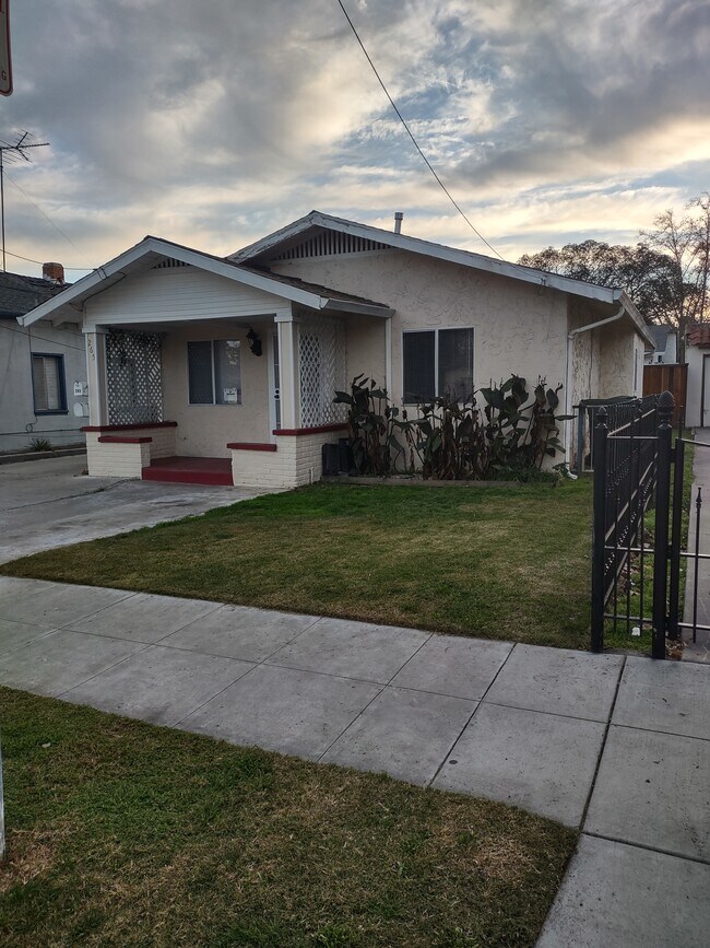 Foto del edificio - 265 S 21st St