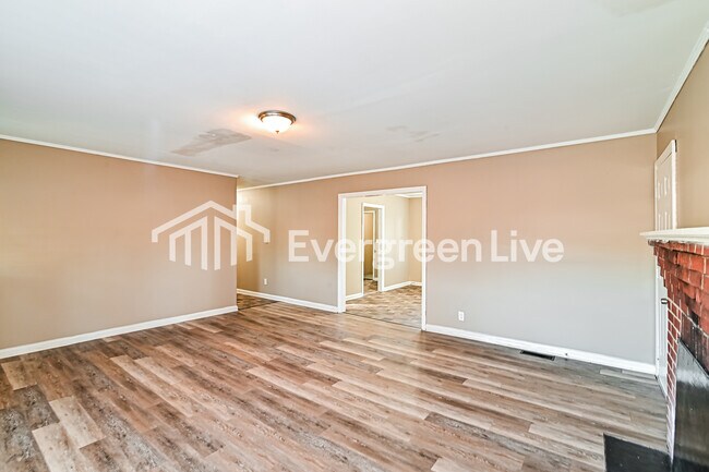 Foto del edificio - 6207 Moses St