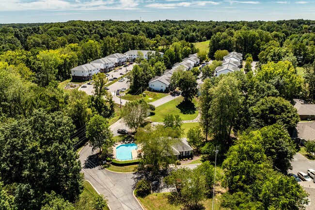 Foto aérea - East Forest Park