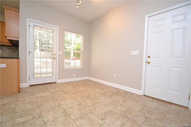 Building Photo - 313 Gooseberry Dr